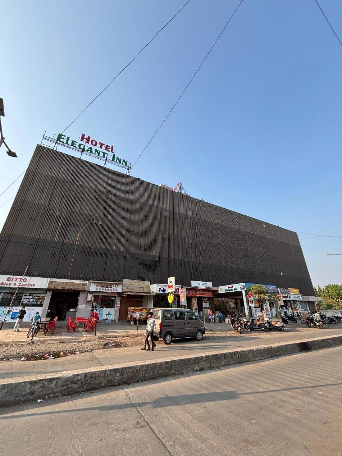 Hotel Elegant Inn Szúrat Kültér fotó